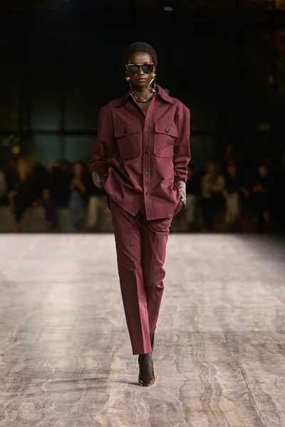 Look 23